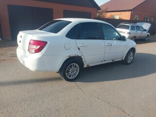 2013 Lada (ВАЗ) Granta I, белый, 350000 рублей, вид 4