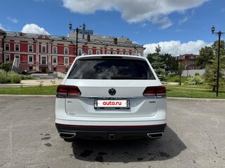 2023 Volkswagen Atlas I Рестайлинг, белый, 4900000 рублей, вид 3