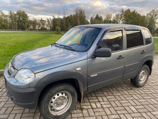 2013 Chevrolet Niva I Рестайлинг, серый, 515000 рублей, вид 4