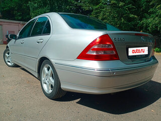 2001 Mercedes-Benz C-Класс 320 II (W203), серебристый, 1100000 рублей, вид 4