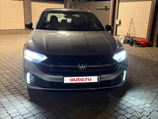 2021 Volkswagen Jetta VII Рестайлинг, серебристый, 2050000 рублей, вид 3