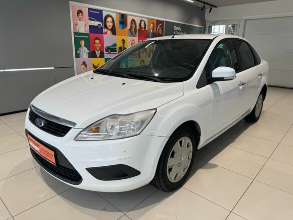 2011 Ford Focus II Рестайлинг, белый