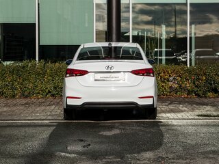 2020 Hyundai Solaris II, белый, 1270000 рублей, вид 4