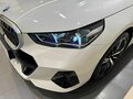 2025 BMW 5 серии 530i xDrive VIII (G60/G61/G68), белый, 10949900 рублей - вид 8