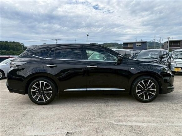 2017 Toyota Harrier III (XU60), чёрный, 1870005 рублей - вид 4