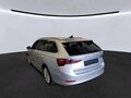 2022 Skoda Octavia IV (A8), серебристый - вид 2