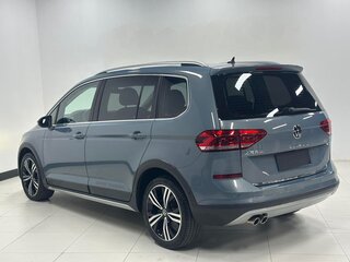 2023 Volkswagen Touran L II, белый, 1520000 рублей, вид 4