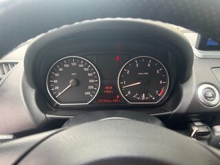 2010 BMW 1 серии 118i I (E81/E82/E87/E88) Рестайлинг, чёрный, 750000 рублей, вид 3