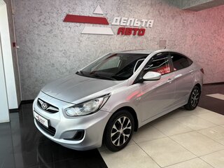 2013 Hyundai Solaris I, серебристый, 895000 рублей, вид 1