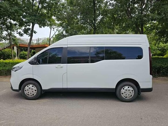 2024 Maxus V70, белый, 2795034 рублей - вид 5