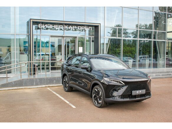 2026 Omoda C7, чёрный, 3499000 рублей - вид 2