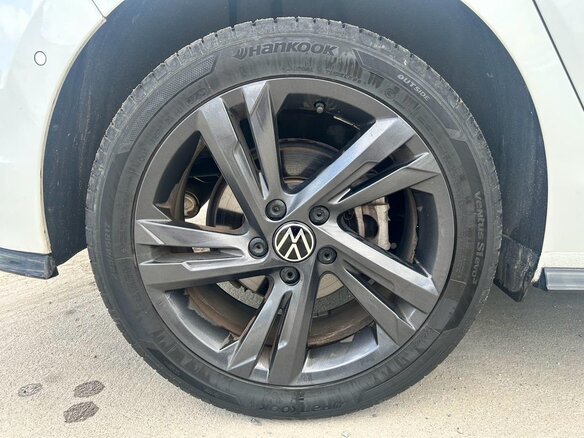 2023 Volkswagen Golf VIII, белый, 1850001 рублей - вид 18