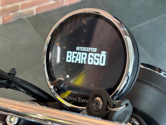 2026 Royal Enfield Bear 650, чёрный, 737000 рублей - вид 5