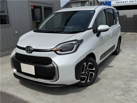 Toyota Sienta III