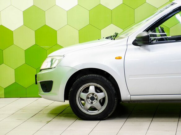 2015 Lada (ВАЗ) Granta I, серебристый, 479000 рублей - вид 8