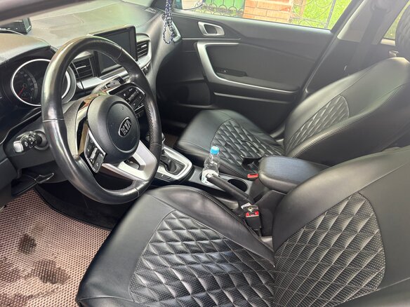 2019 Kia Ceed III, серый, 1660000 рублей - вид 6