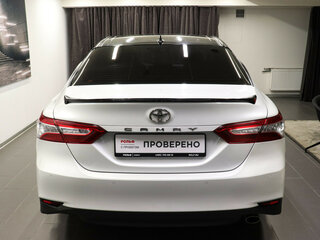2021 Toyota Camry VIII (XV70) Рестайлинг, белый, 3150000 рублей, вид 5