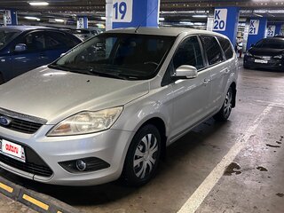 2009 Ford Focus II Рестайлинг, серебристый, 570000 рублей, вид 1