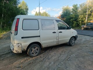 2000 Toyota Town Ace Noah III, белый, 490000 рублей, вид 3