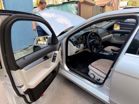 2008 Mercedes-Benz C-Класс 280 III (W204), серебристый, 750000 рублей, вид 5
