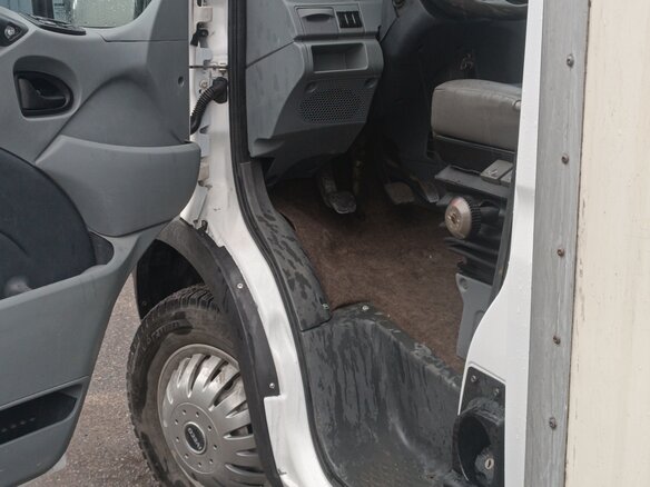 2008 Iveco Daily, белый, 1350000 рублей - вид 8