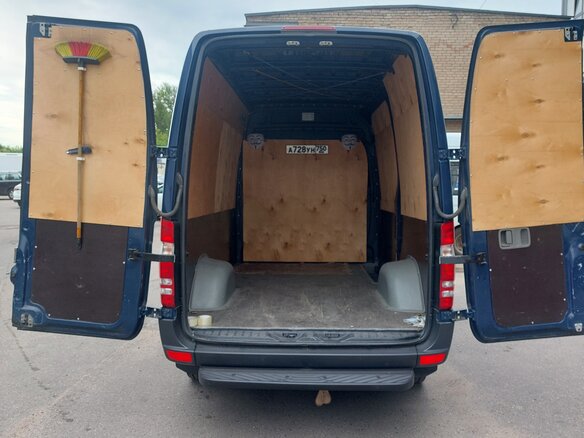 2013 Mercedes-Benz Sprinter, синий, 2250000 рублей - вид 3