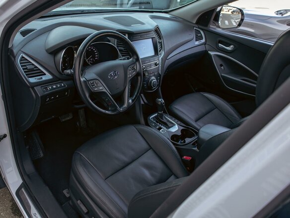 2017 Hyundai Santa Fe III Рестайлинг, белый, 1705000 рублей - вид 12