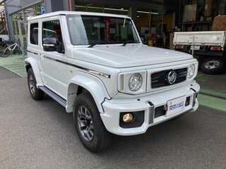 2023 Suzuki Jimny Sierra IV, белый, 1800000 рублей, вид 1