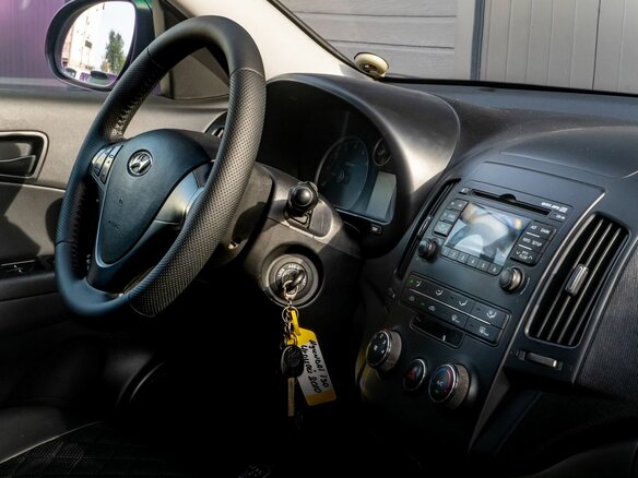 2010 Hyundai i30 I Рестайлинг, чёрный, 580000 рублей - вид 19