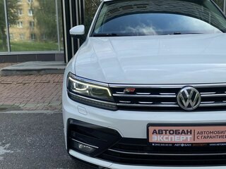 2020 Volkswagen Tiguan II, белый, 2840000 рублей, вид 3