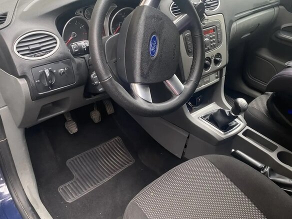 2011 Ford Focus II Рестайлинг, синий, 600000 рублей - вид 7