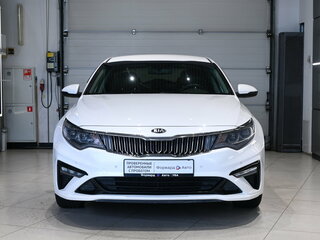 2018 Kia Optima IV Рестайлинг, белый, 1995000 рублей, вид 2