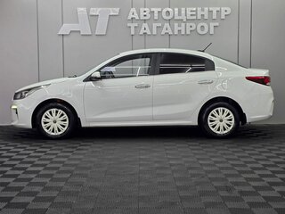 2018 Kia Rio IV, белый, 1549000 рублей, вид 3