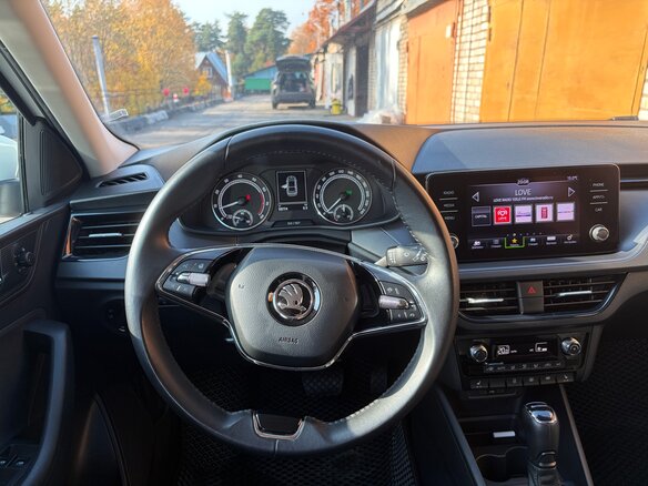 2021 Skoda Rapid II, белый, 1850000 рублей - вид 3