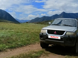 2001 Mitsubishi Pajero Sport I, серебристый, 450000 рублей, вид 2