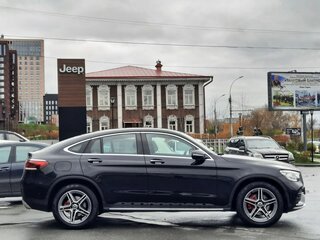 2021 Mercedes-Benz GLC Coupe 300 I (C253) Рестайлинг, чёрный, 5300000 рублей, вид 4