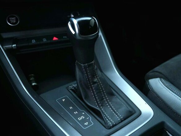 2022 Audi Q3 35 TFSI II (F3), белый, 2690000 рублей - вид 17