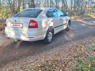 2012 Skoda Octavia II (A5) Рестайлинг, белый, 600000 рублей, вид 2