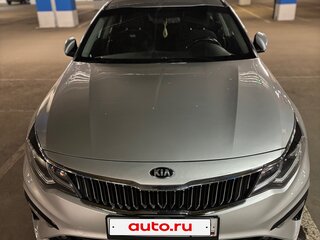 2018 Kia Optima IV Рестайлинг, серебристый, 1950000 рублей, вид 5