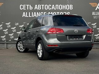 2014 Volkswagen Touareg II, серый, 2345000 рублей, вид 5