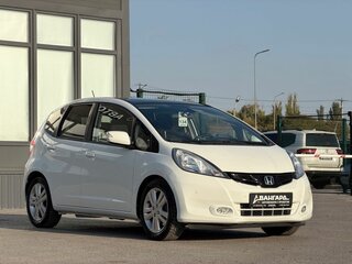 2011 Honda Jazz II Рестайлинг, белый, 959000 рублей, вид 4