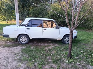 2002 Lada (ВАЗ) 2107, белый, 130000 рублей, вид 4
