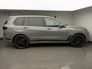 2026 BMW X7 40d I (G07) Рестайлинг, серый, 19700000 рублей, вид 5