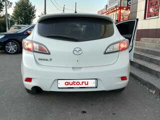 2013 Mazda 3 II (BL) Рестайлинг, белый, 350000 рублей, вид 4