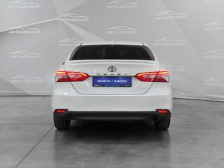 2018 Toyota Camry VIII (XV70), белый, 1530000 рублей, вид 4