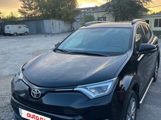 2017 Toyota RAV4 IV (XA40) Рестайлинг, чёрный, 2100000 рублей, вид 1