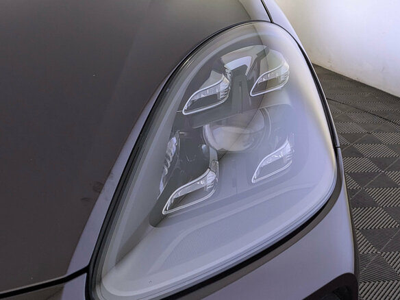 2021 Porsche Cayenne III, коричневый - вид 11