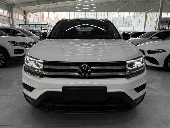 2023 Volkswagen Tharu I, белый, 1619980 рублей - вид 2