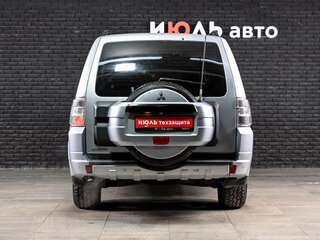 2011 Mitsubishi Pajero IV, серебристый, 1480000 рублей, вид 5