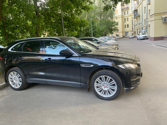 2017 Jaguar F-Pace I, чёрный, 1900000 рублей - вид 1